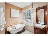 100 Inglewood Park - Photo 16