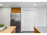 1076 Yew St - Photo 15