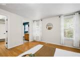 1076 Yew St - Photo 21