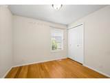 1076 Yew St - Photo 24