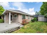 1076 Yew St - Photo 30