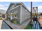 903 Mcloughlin Blvd - Photo 3