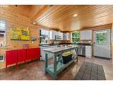903 Mcloughlin Blvd - Photo 4