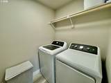320 Oak St - Photo 25