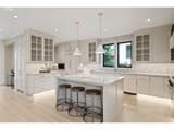 555 6TH St - Photo 10
