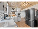 402 3RD St - Photo 18