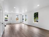 6605 Seneca St - Photo 4