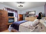 1700 Grover Ave - Photo 17