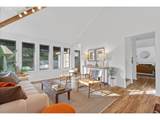 1693 Montgomery Dr - Photo 4