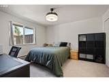 850 Benjamin Ave - Photo 18