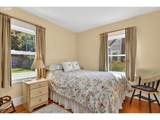 905 Columbia St - Photo 18
