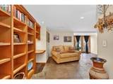 905 Columbia St - Photo 24