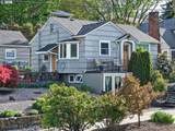 905 Columbia St - Photo 3