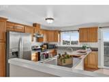 725 6TH St - Photo 13
