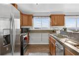 725 6TH St - Photo 14