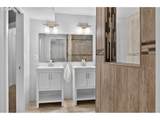 725 6TH St - Photo 27