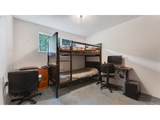 880 Hillview Dr - Photo 31