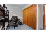 880 Hillview Dr - Photo 32