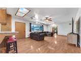 880 Hillview Dr - Photo 9