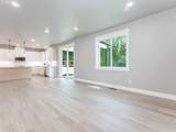 2205 69TH St - Photo 23