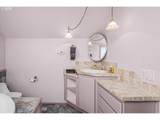 1141 Thayer Ave - Photo 29