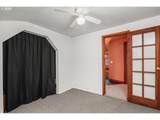 1141 Thayer Ave - Photo 32