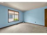 2204 158TH Ave - Photo 33