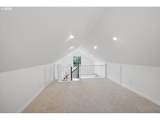 1020 3RD St - Photo 40