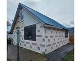 204 Walnut St - Photo 1
