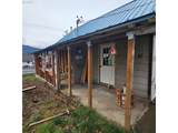 204 Walnut St - Photo 3