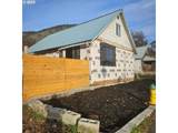 204 Walnut St - Photo 4