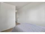 14882 Couch St - Photo 15