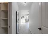 612 6TH St - Photo 17