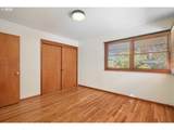 324 Laurel St - Photo 19