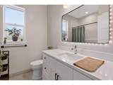 1020 33RD St - Photo 11