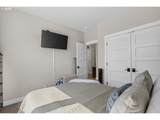 1020 33RD St - Photo 29