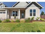1020 33RD St - Photo 4