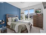 1020 33RD St - Photo 7