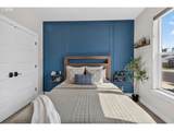 1020 33RD St - Photo 8