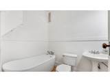1631 Everett St - Photo 17