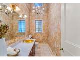 2732 Scholls Ferry Rd - Photo 17
