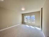 557 11th St - Photo 18