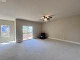 557 11th St - Photo 5