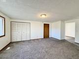 2715 31ST St - Photo 18