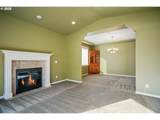 2049 Limestone Ave - Photo 11
