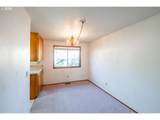 464 Clackamas Cir - Photo 12