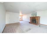 464 Clackamas Cir - Photo 19