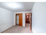 464 Clackamas Cir - Photo 21