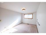 464 Clackamas Cir - Photo 26