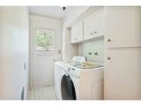 1207 Spruce St - Photo 15